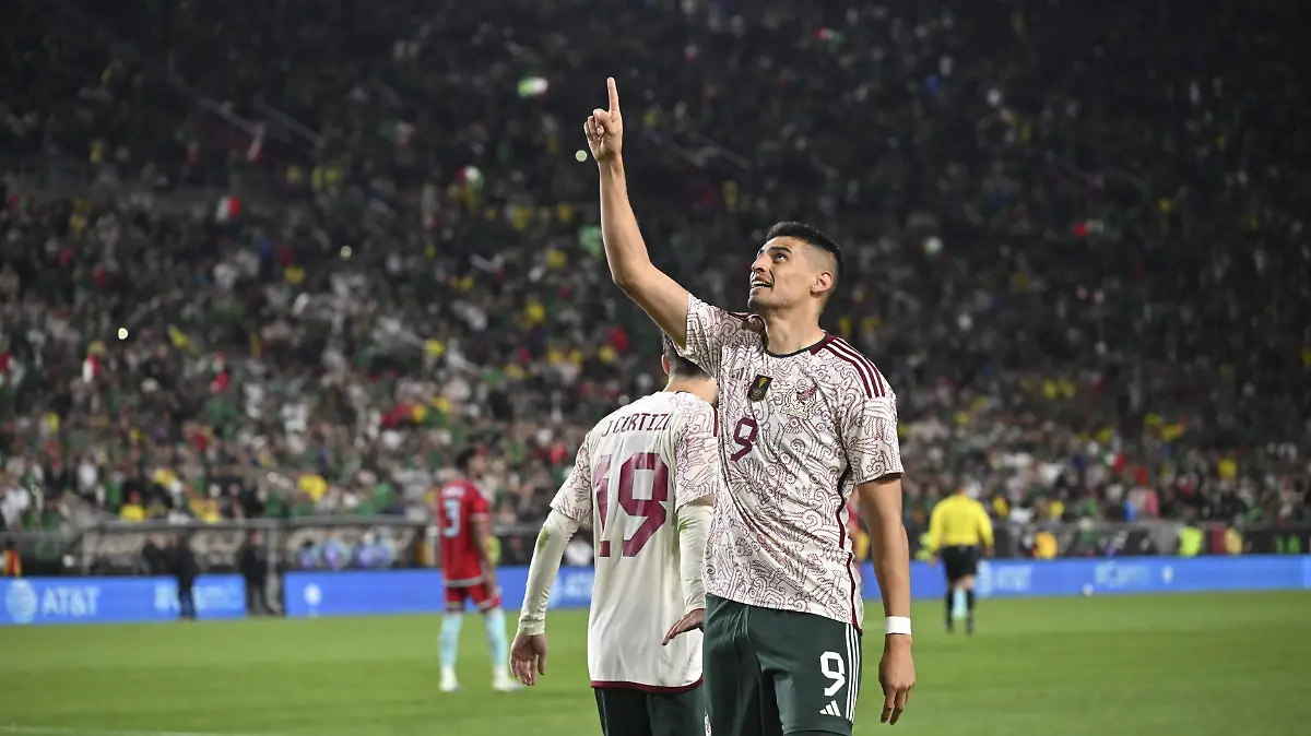 Debut dorado de Guillermo Martínez con El Tricolor